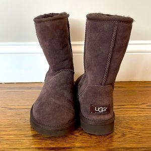 Ugg Boots, fits a size 6